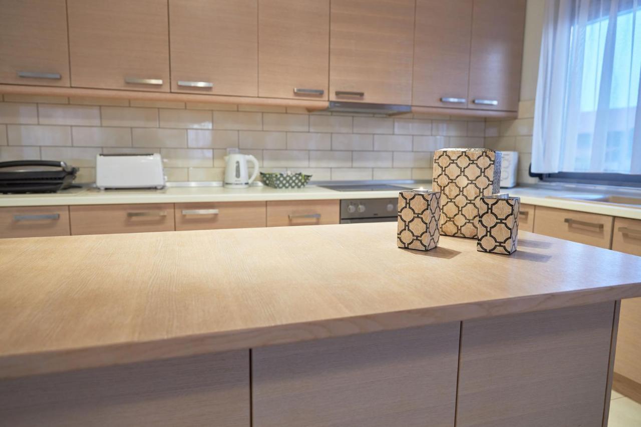 Pearl Apartments Ofrínion المظهر الخارجي الصورة